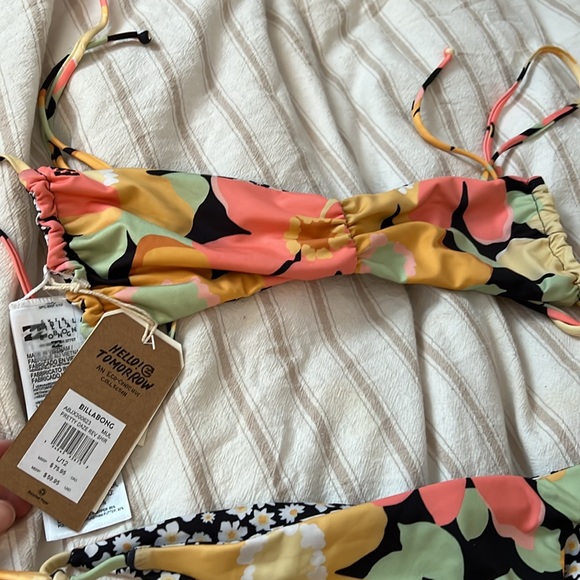 Billabong reversible bikini - Picture 3 of 4